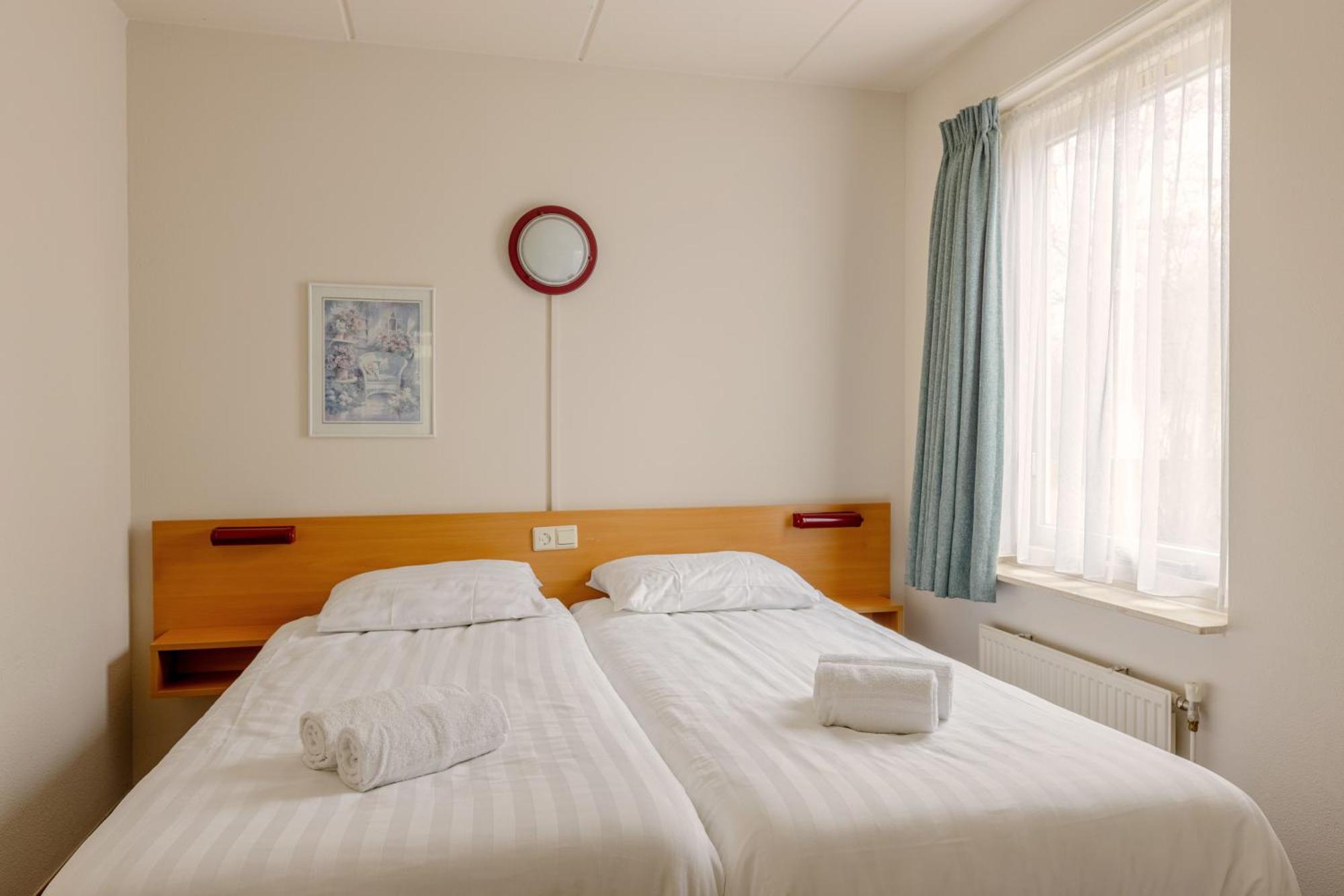 Summio Bungalowpark Het Drentse Wold Hoogersmilde Bilik gambar